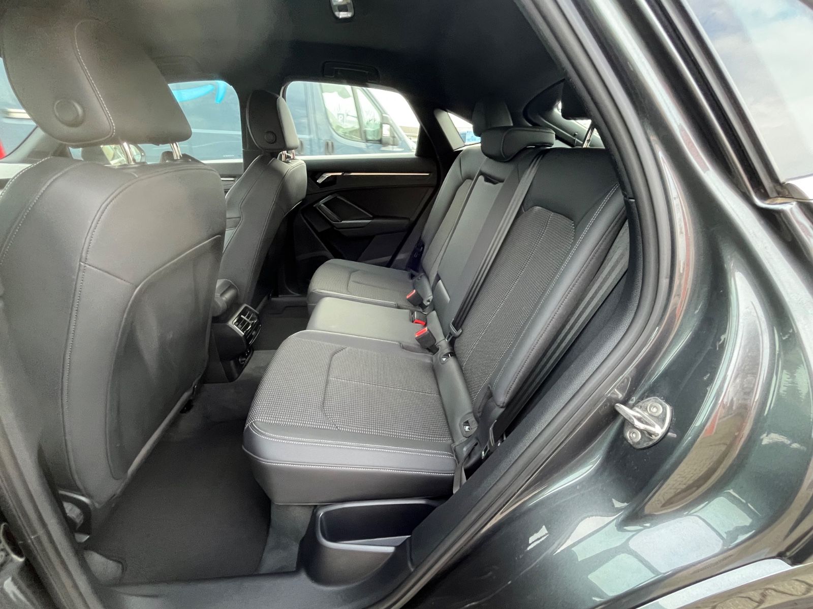Audi Q3 Sportback 45 TFSI e *S line* foto 13