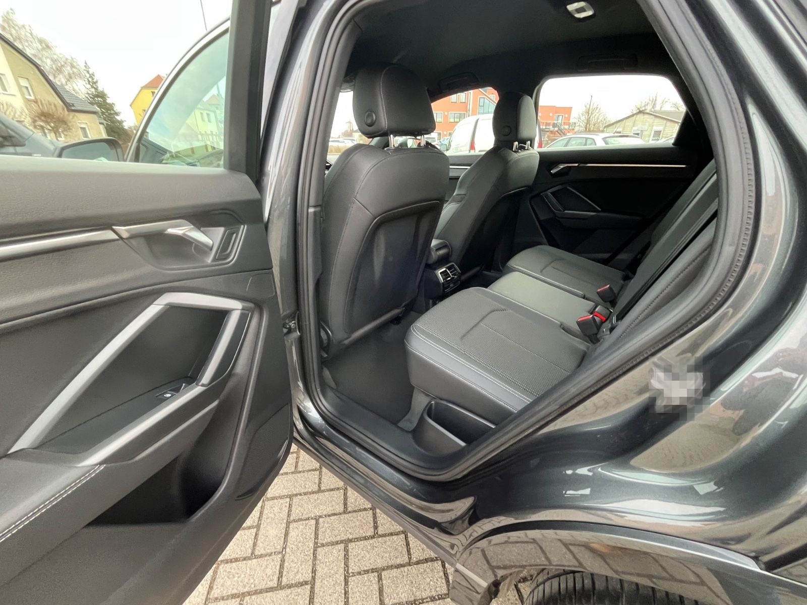 Audi Q3 Sportback 45 TFSI e *S line* foto 15