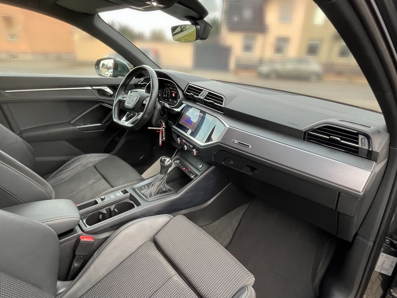 Audi Q3 Sportback 45 TFSI e *S line* foto 16