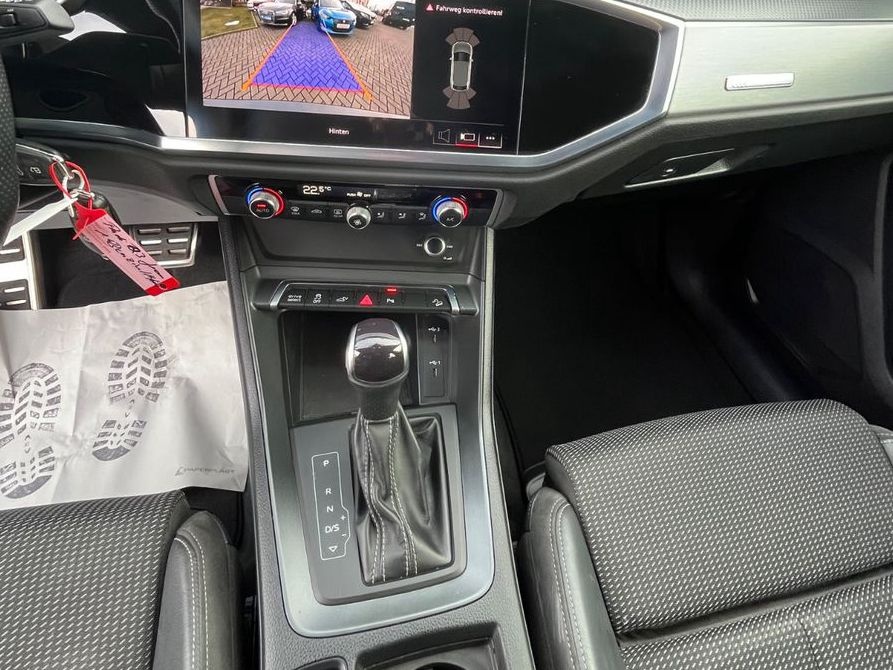 Audi Q3 Sportback 45 TFSI e *S line* foto 20