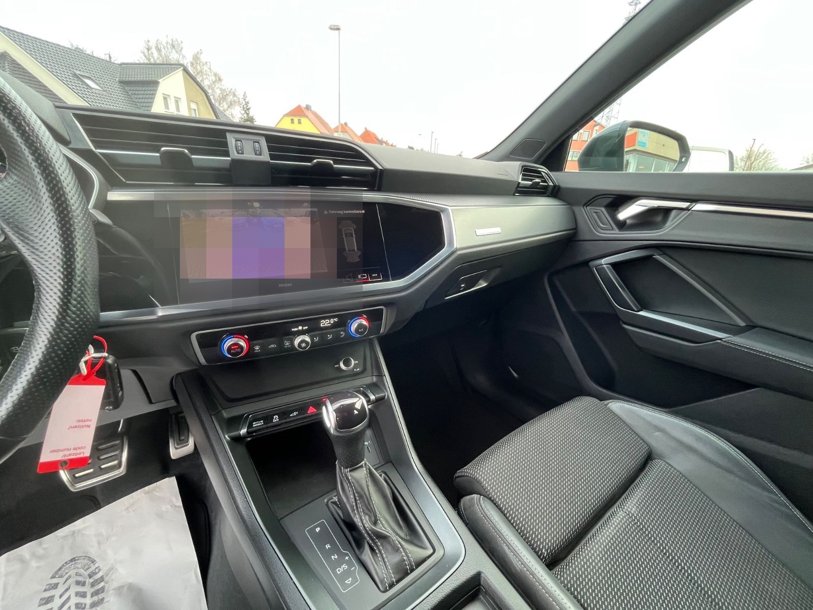 Audi Q3 Sportback 45 TFSI e *S line* foto 21
