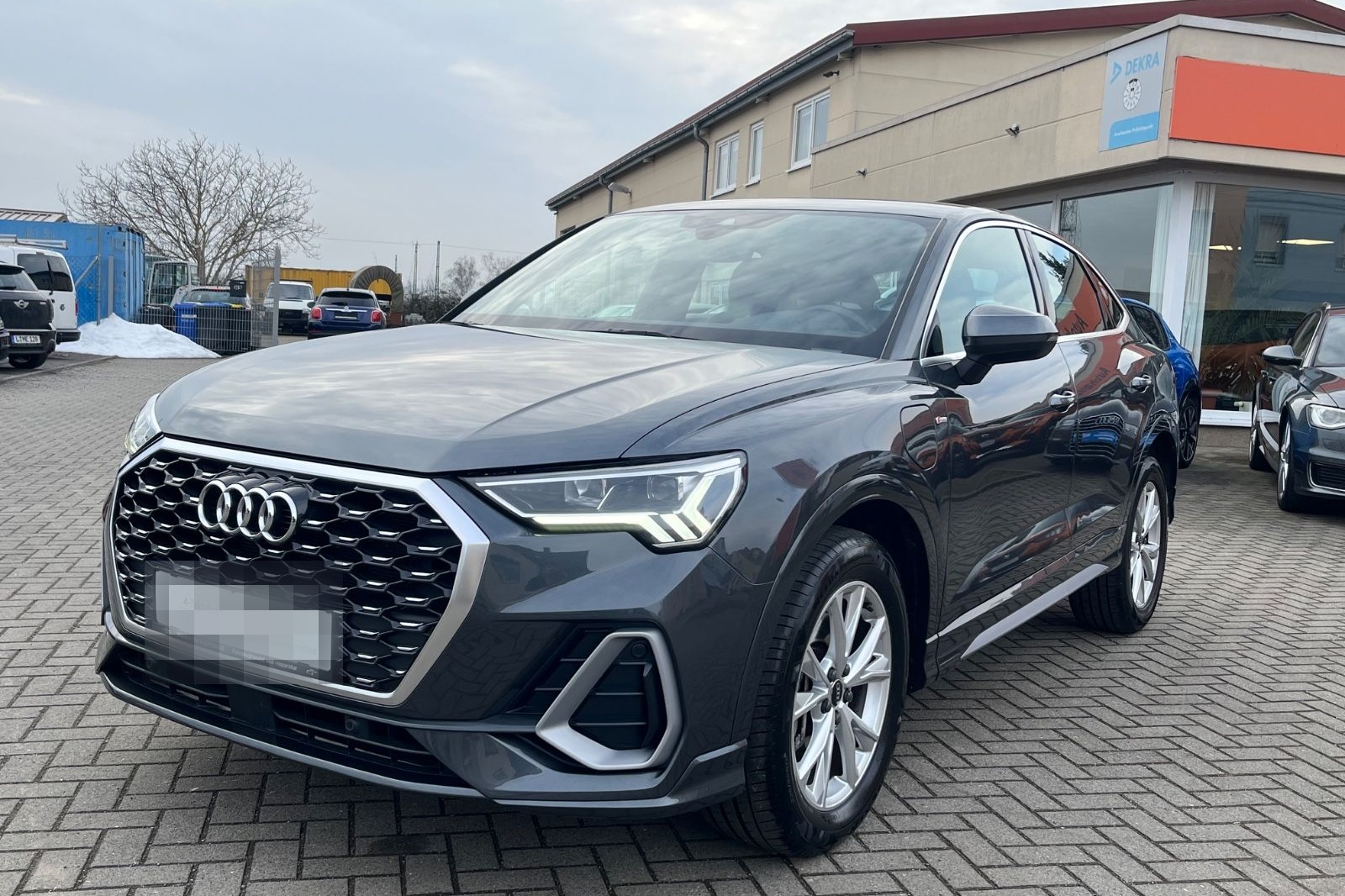 Audi Q3 Sportback 45 TFSI e *S line* foto 4