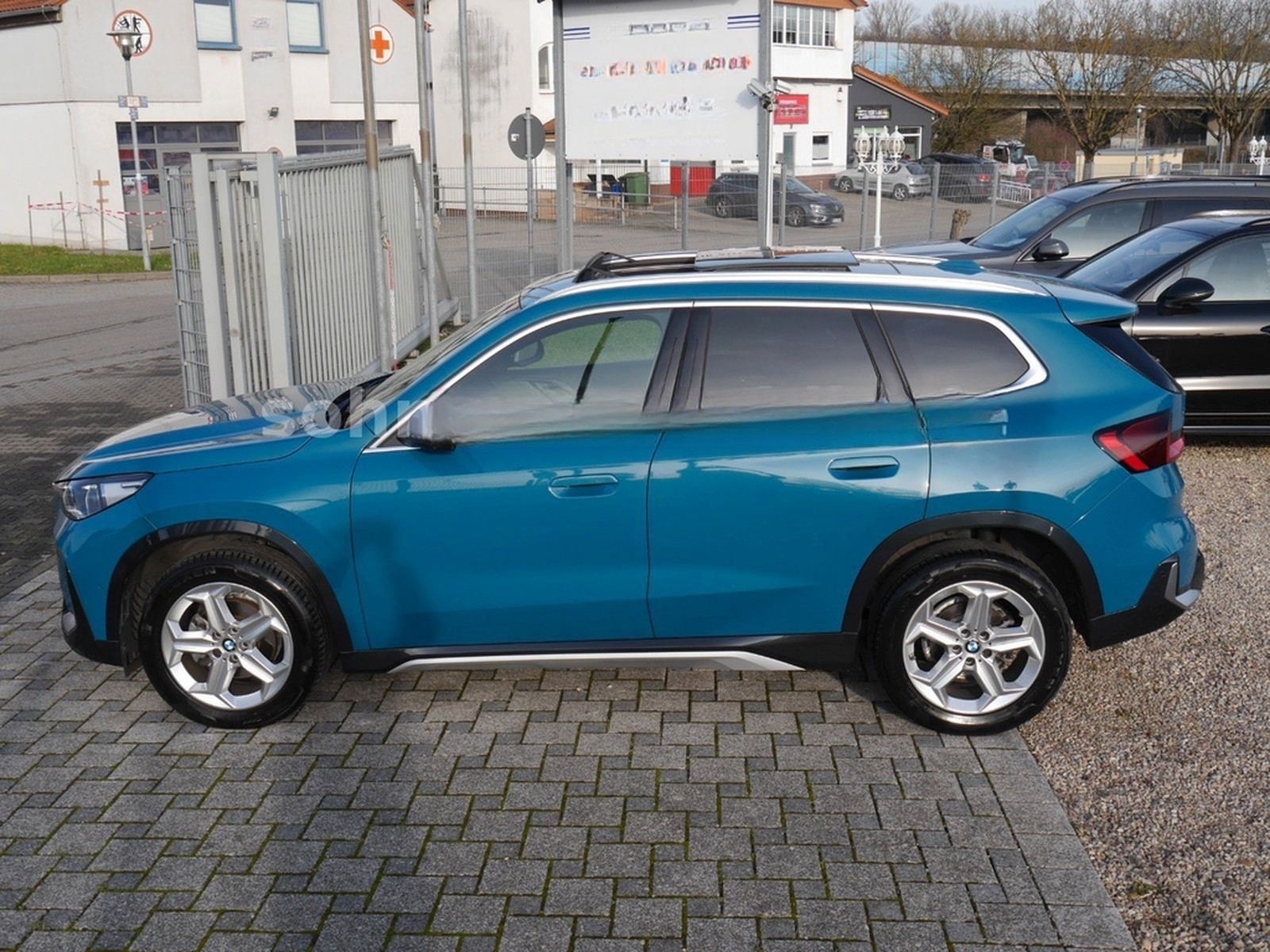 BMW X1 18 i sDri xLine Panorama/ACC/HUD/LED/AHK/360° foto 15