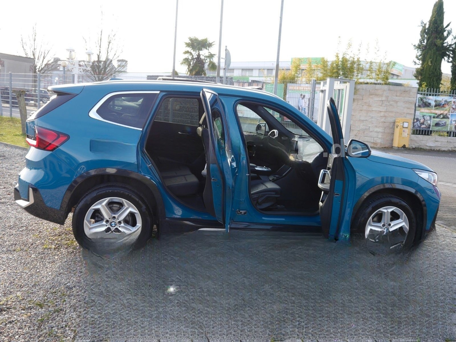 BMW X1 18 i sDri xLine Panorama/ACC/HUD/LED/AHK/360° foto 18