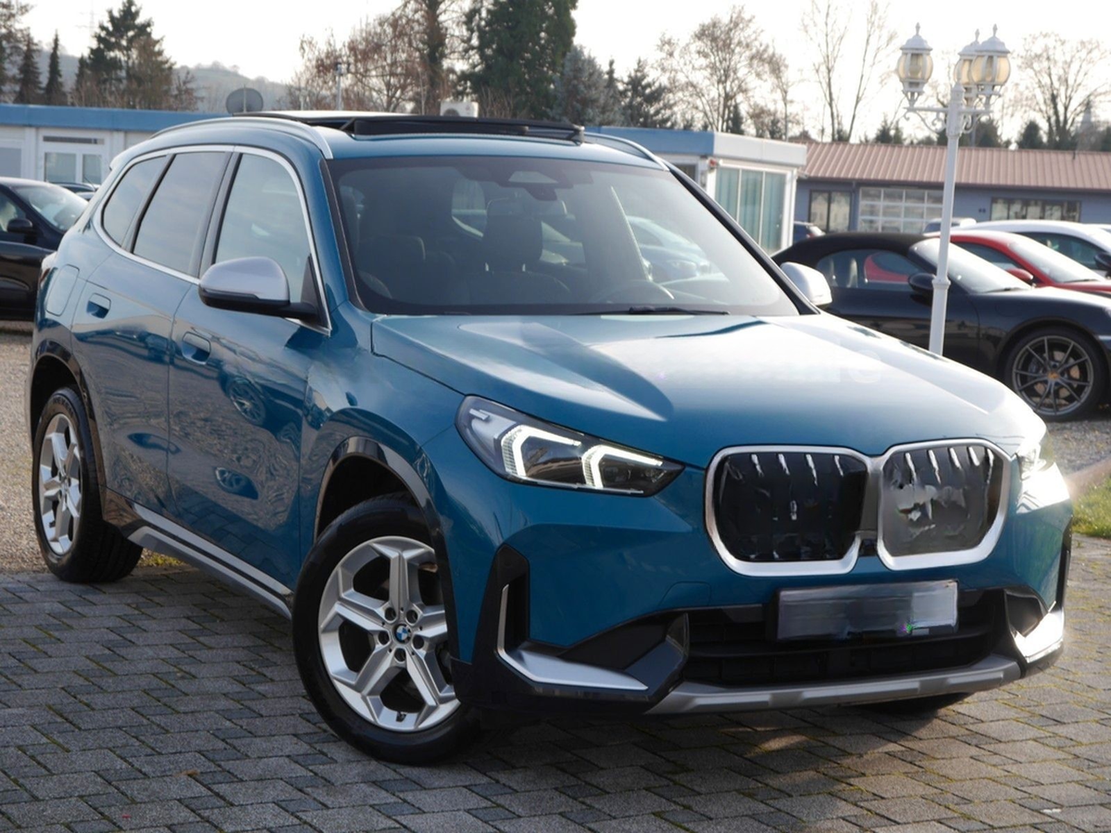 BMW X1 18 i sDri xLine Panorama/ACC/HUD/LED/AHK/360° foto 4