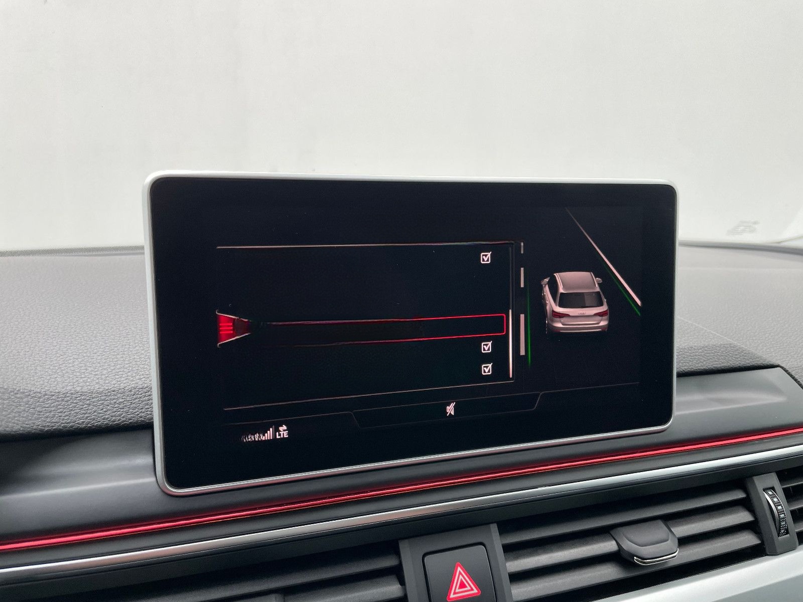 Audi A4 Avant*LED*VIRTUAL*LEDER*PANORAMA*ACC*NAVI* foto 17