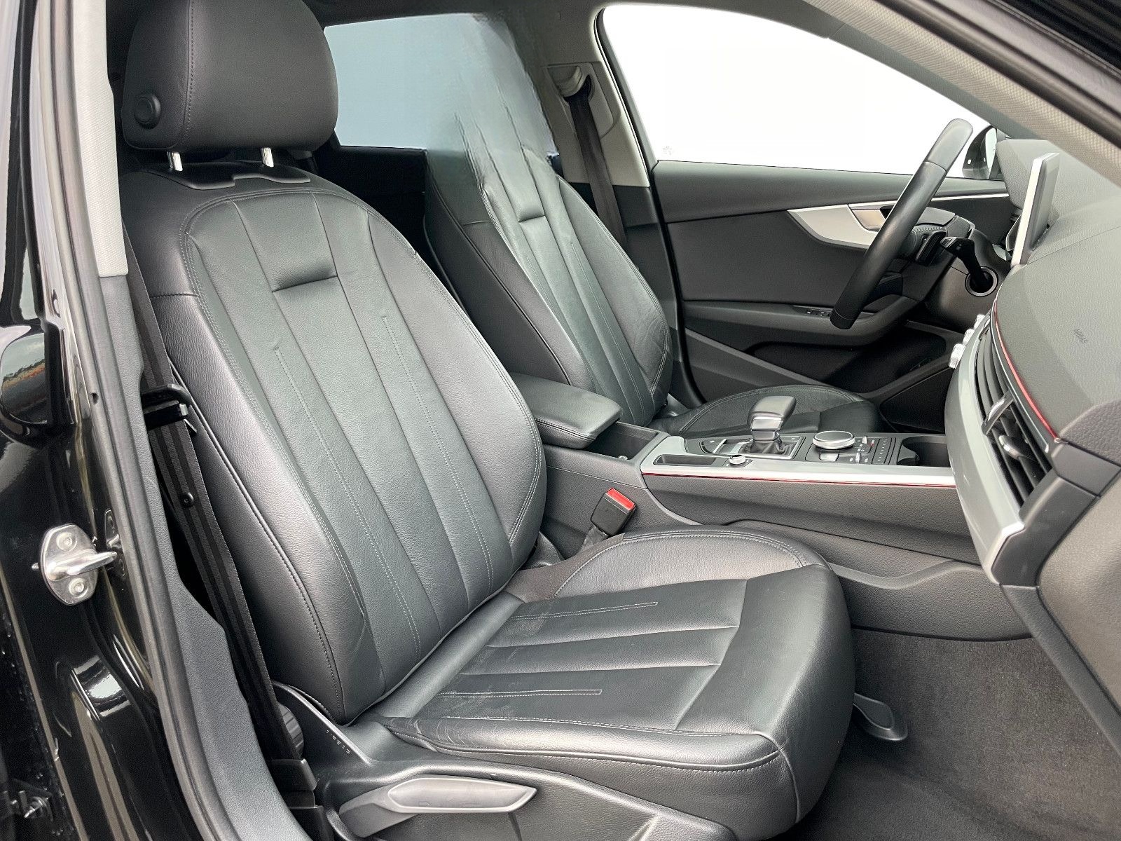 Audi A4 Avant*LED*VIRTUAL*LEDER*PANORAMA*ACC*NAVI* foto 10