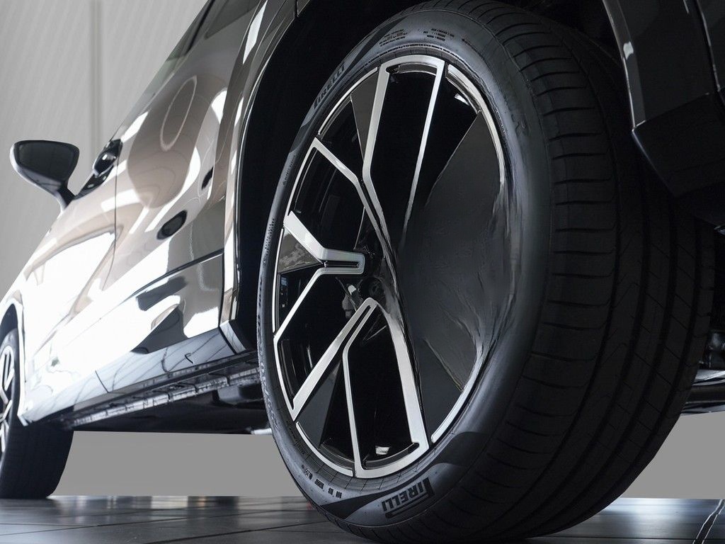 Volkswagen Tayron R-Line 2,0 l TDI SCR 4MOTION 142 kW (193  foto 5