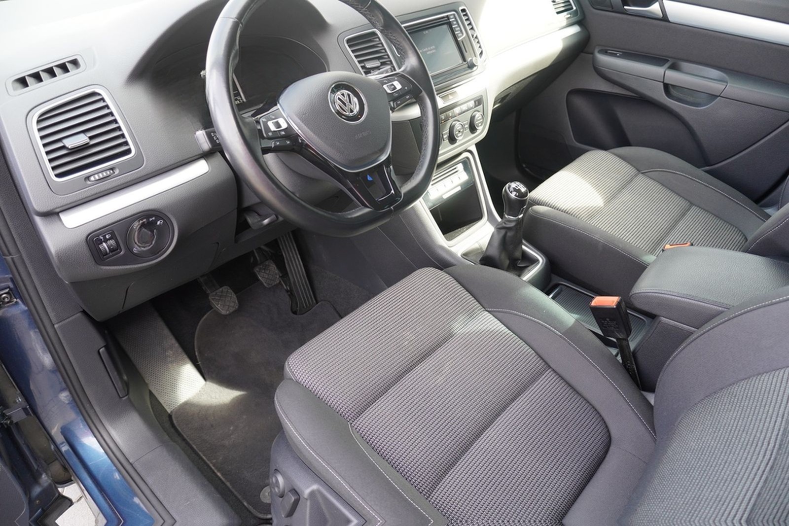 Volkswagen Sharan 2.0 TDI Comfortline 7-Sitzer Navi PDC foto 12