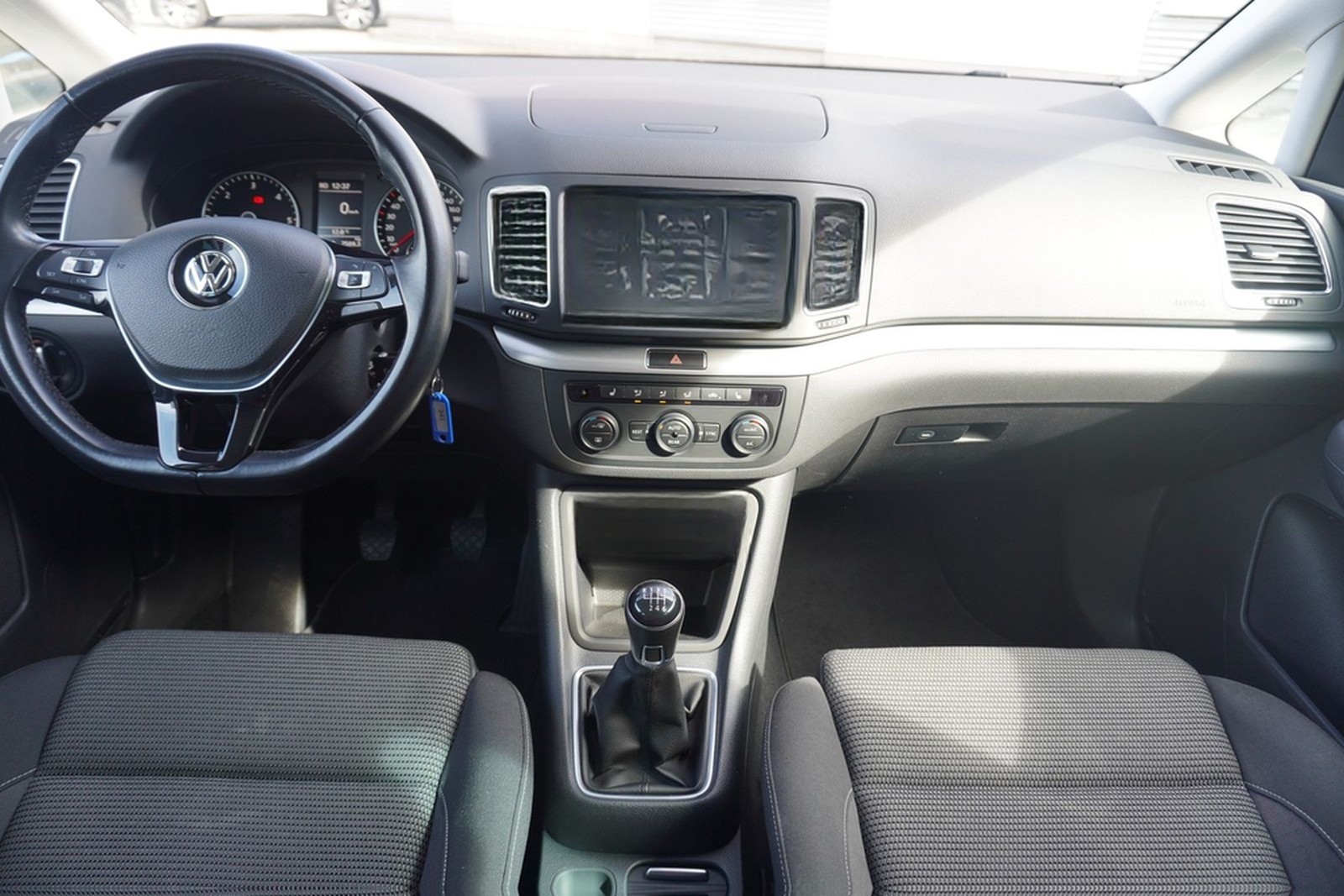 Volkswagen Sharan 2.0 TDI Comfortline 7-Sitzer Navi PDC foto 21