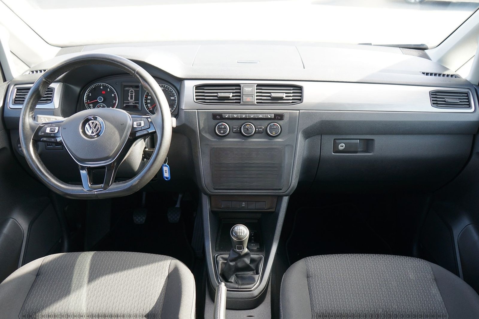 Volkswagen Caddy Maxi 1.4 TSI AAC SHZ 7-Sitzer PDC foto 14