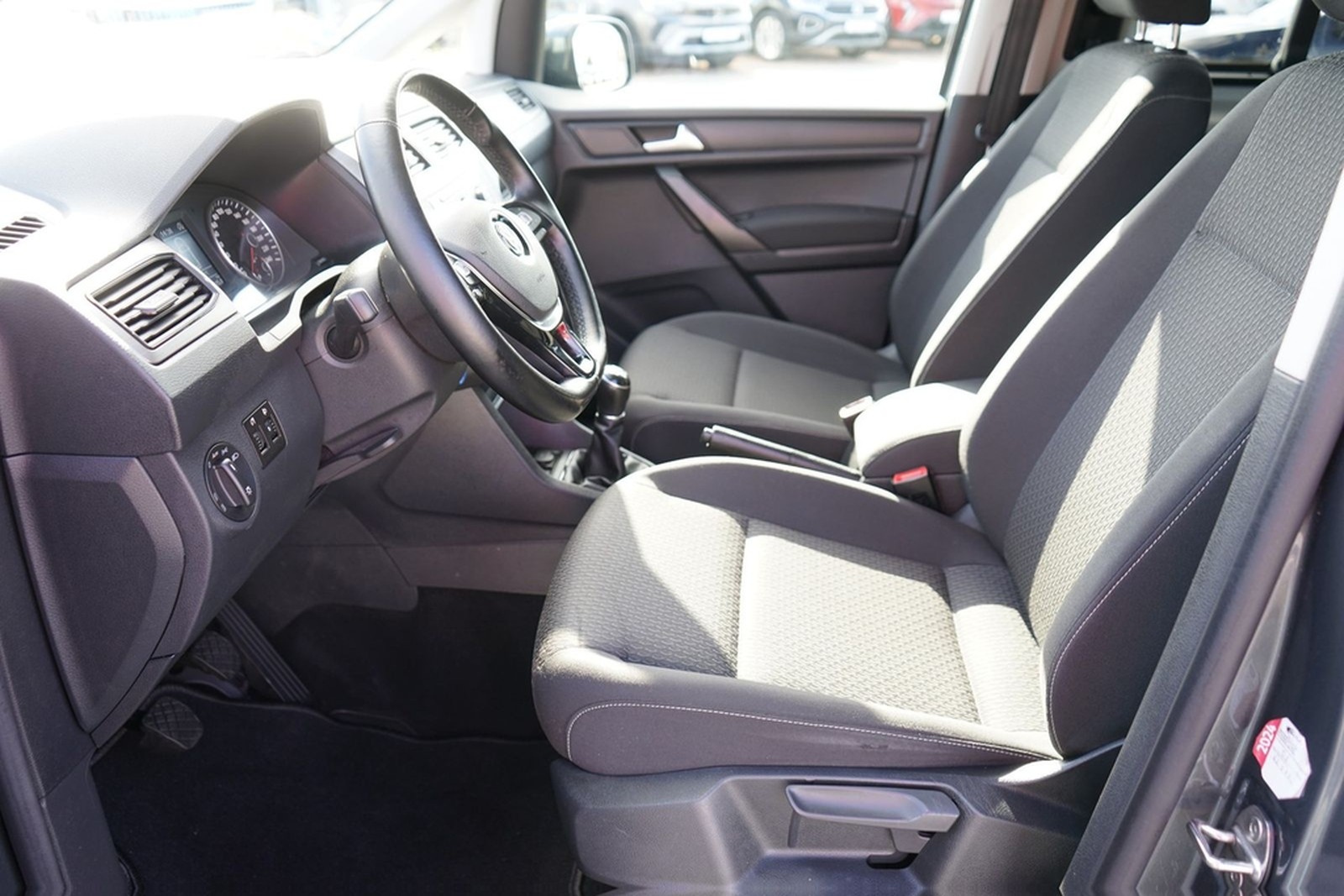 Volkswagen Caddy Maxi 1.4 TSI AAC SHZ 7-Sitzer PDC foto 18