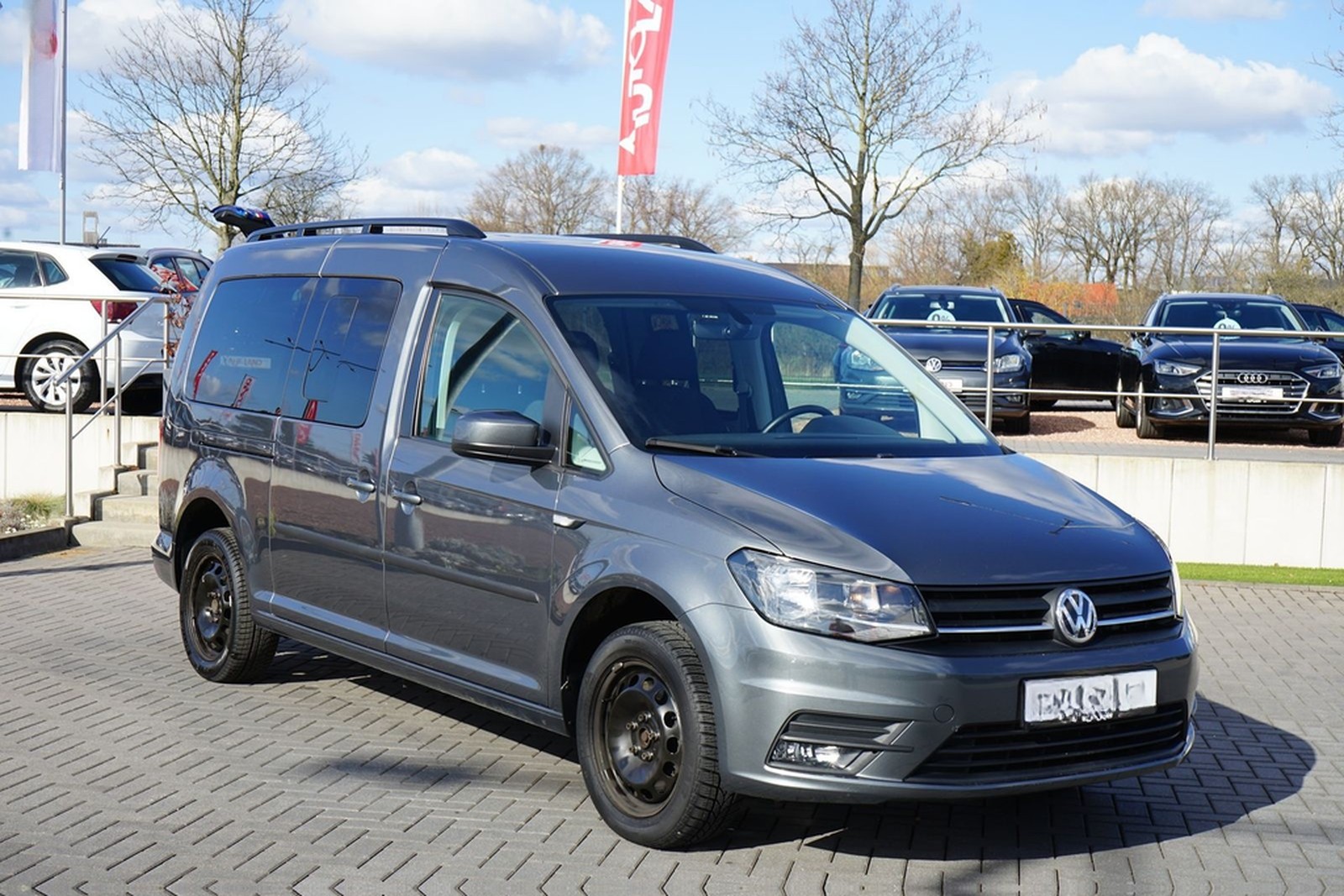 Volkswagen Caddy Maxi 1.4 TSI AAC SHZ 7-Sitzer PDC foto 4