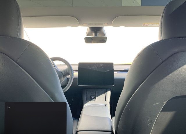 Tesla Model Y Long Range AWD foto 13