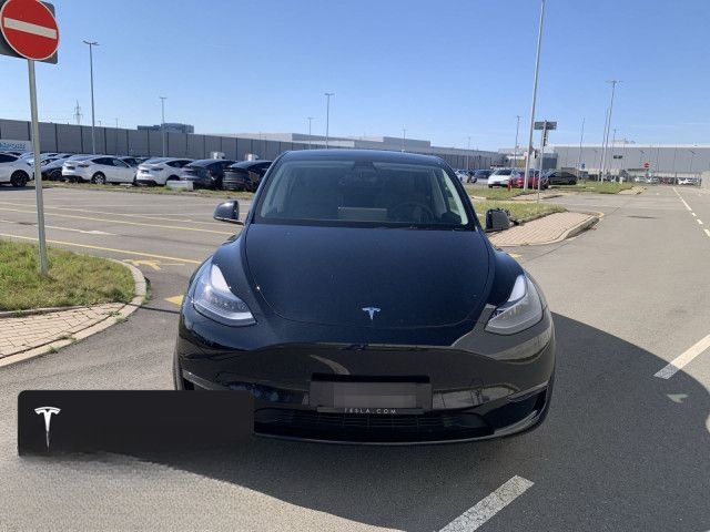 Tesla Model Y Long Range AWD foto 3