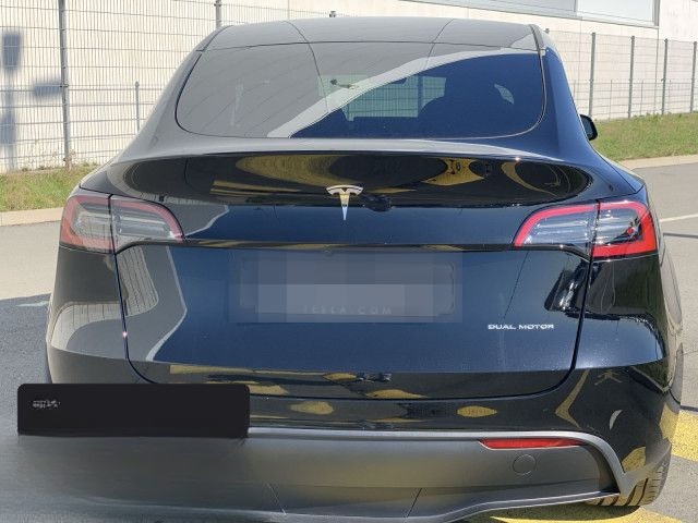 Tesla Model Y Long Range AWD foto 5