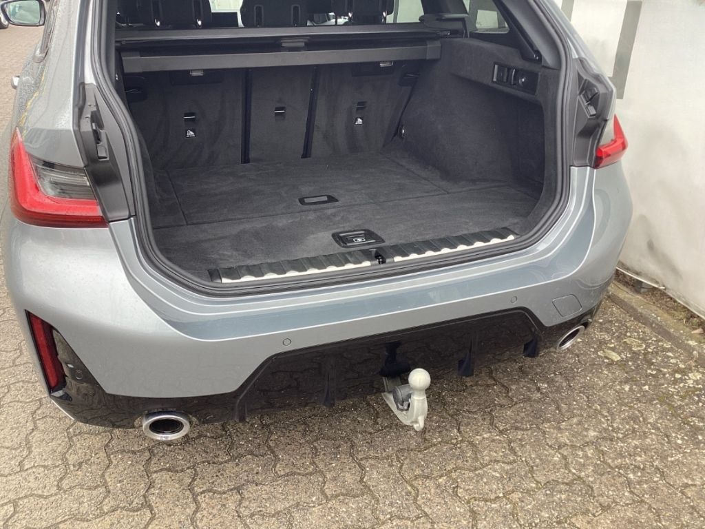 BMW 320 d x M-Sport SR19'' Pano AHK Hifi SportAut/Le foto 11
