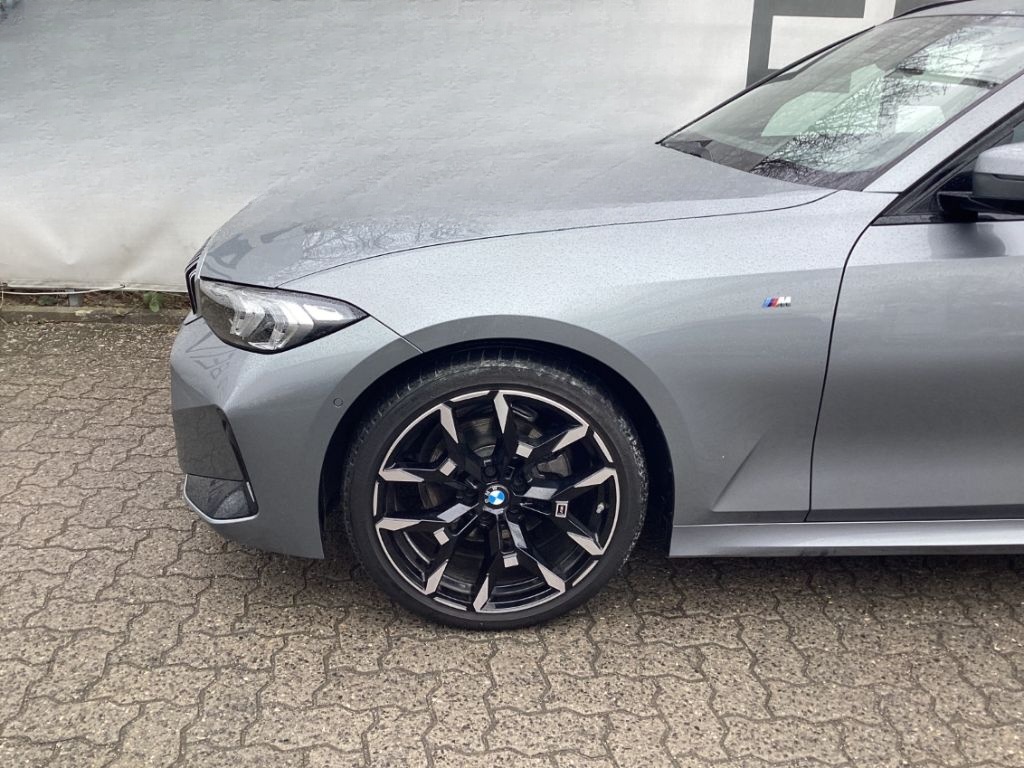 BMW 320 d x M-Sport SR19'' Pano AHK Hifi SportAut/Le foto 3