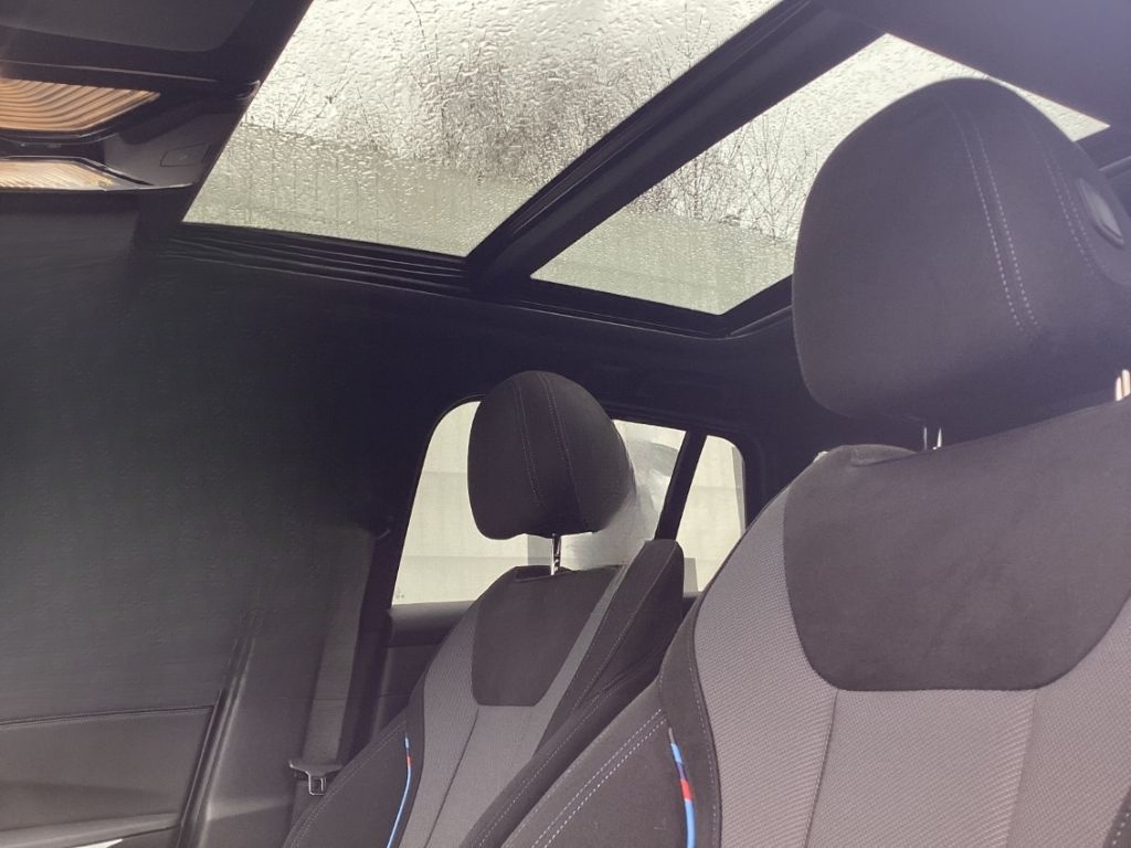 BMW 320 d x M-Sport SR19'' Pano AHK Hifi SportAut/Le foto 8