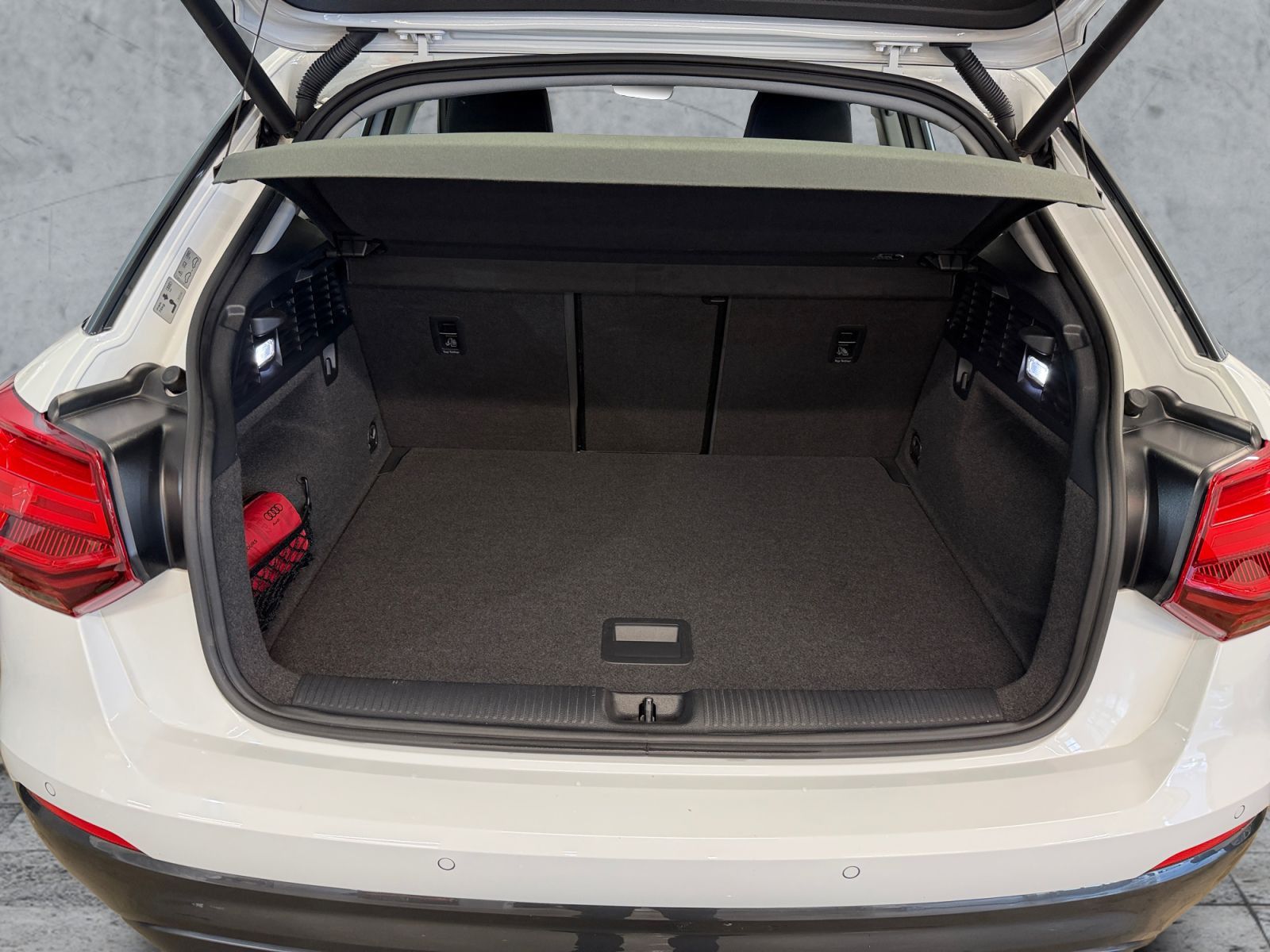 Audi Q2 35 TFSI SPORT LED+NAV+SHZ+PDC+GRA+AHK+APP+SRA foto 15