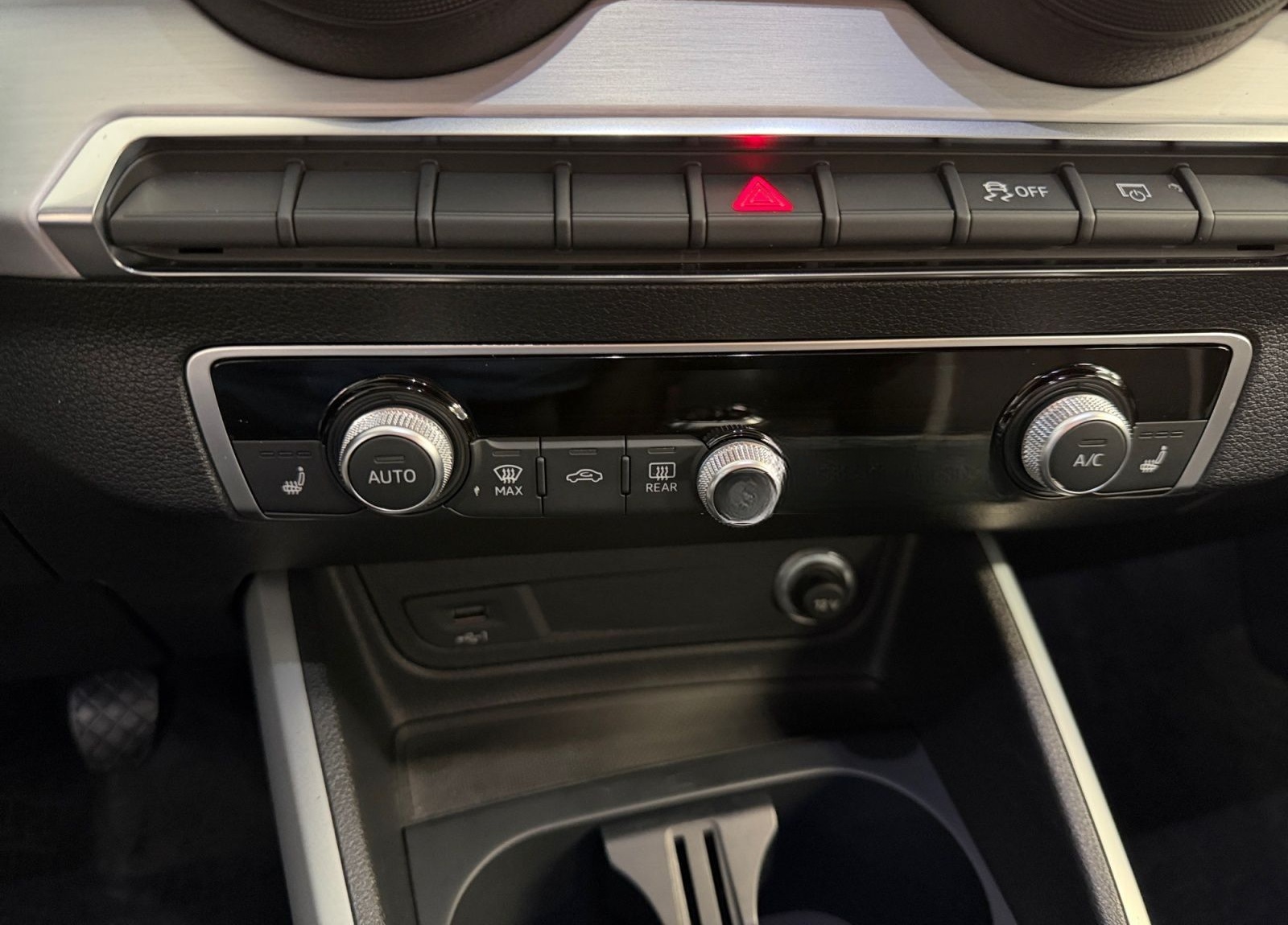 Audi Q2 35 TFSI SPORT LED+NAV+SHZ+PDC+GRA+AHK+APP+SRA foto 19
