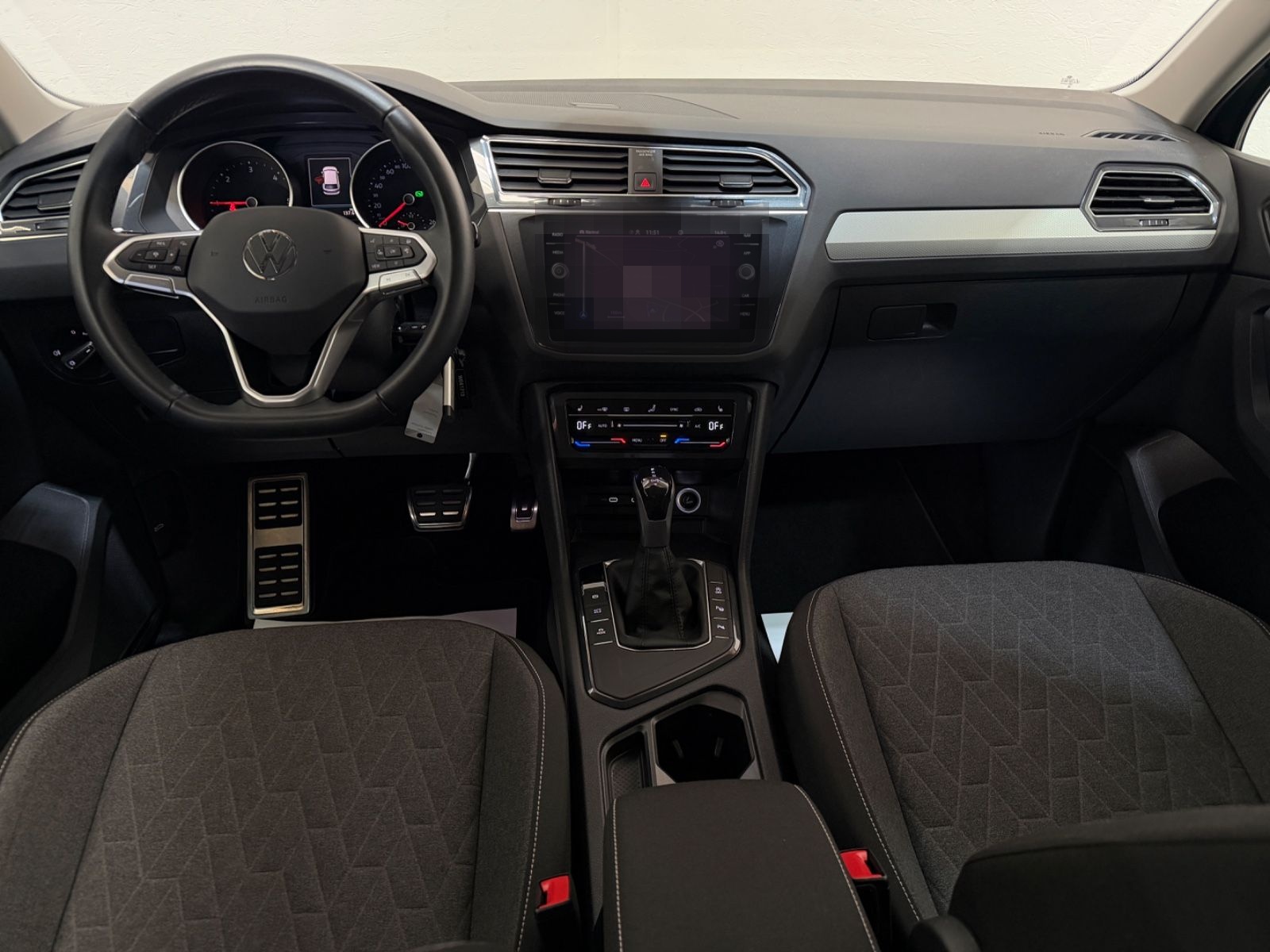 Volkswagen Tiguan Move/IQ.DRIVE/KAM/AMBIENTE/SHZ+HINTEN/ACC foto 11