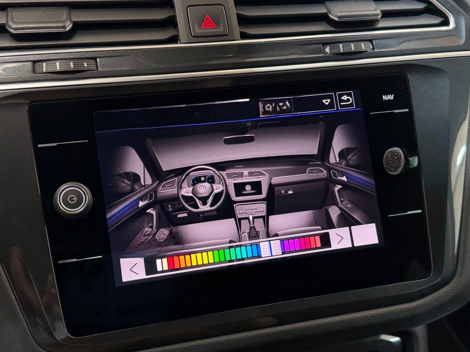 Volkswagen Tiguan Move/IQ.DRIVE/KAM/AMBIENTE/SHZ+HINTEN/ACC foto 18