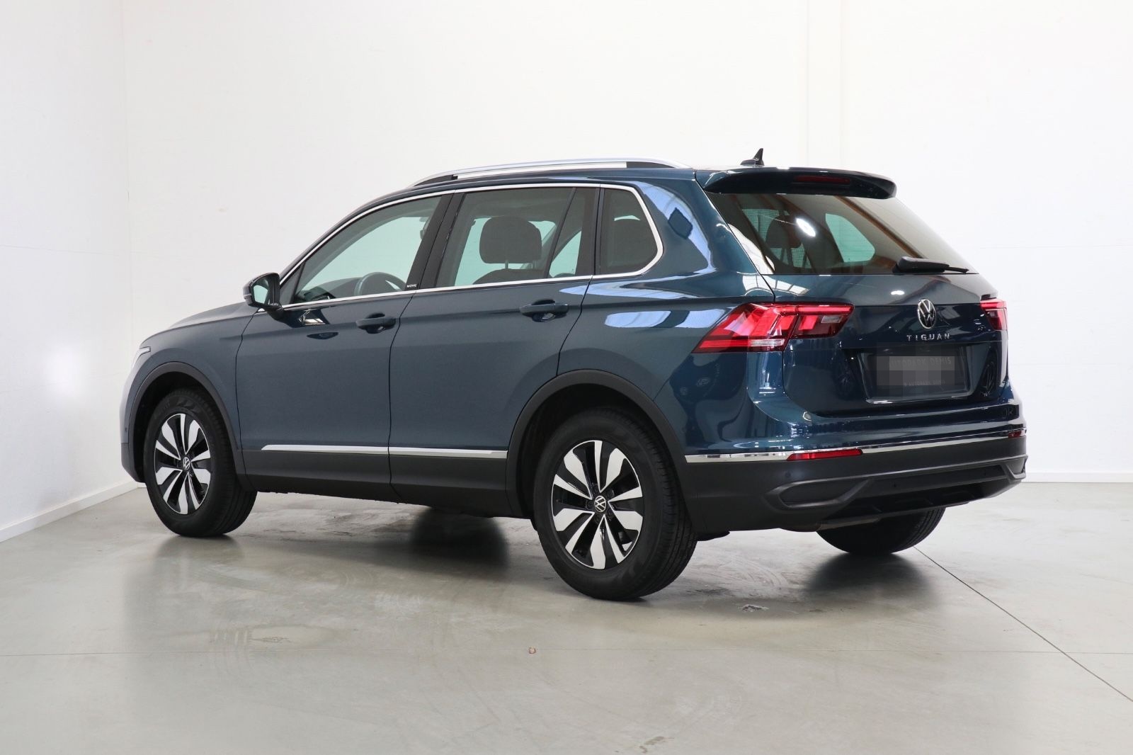 Volkswagen Tiguan Move/IQ.DRIVE/KAM/AMBIENTE/SHZ+HINTEN/ACC foto 5