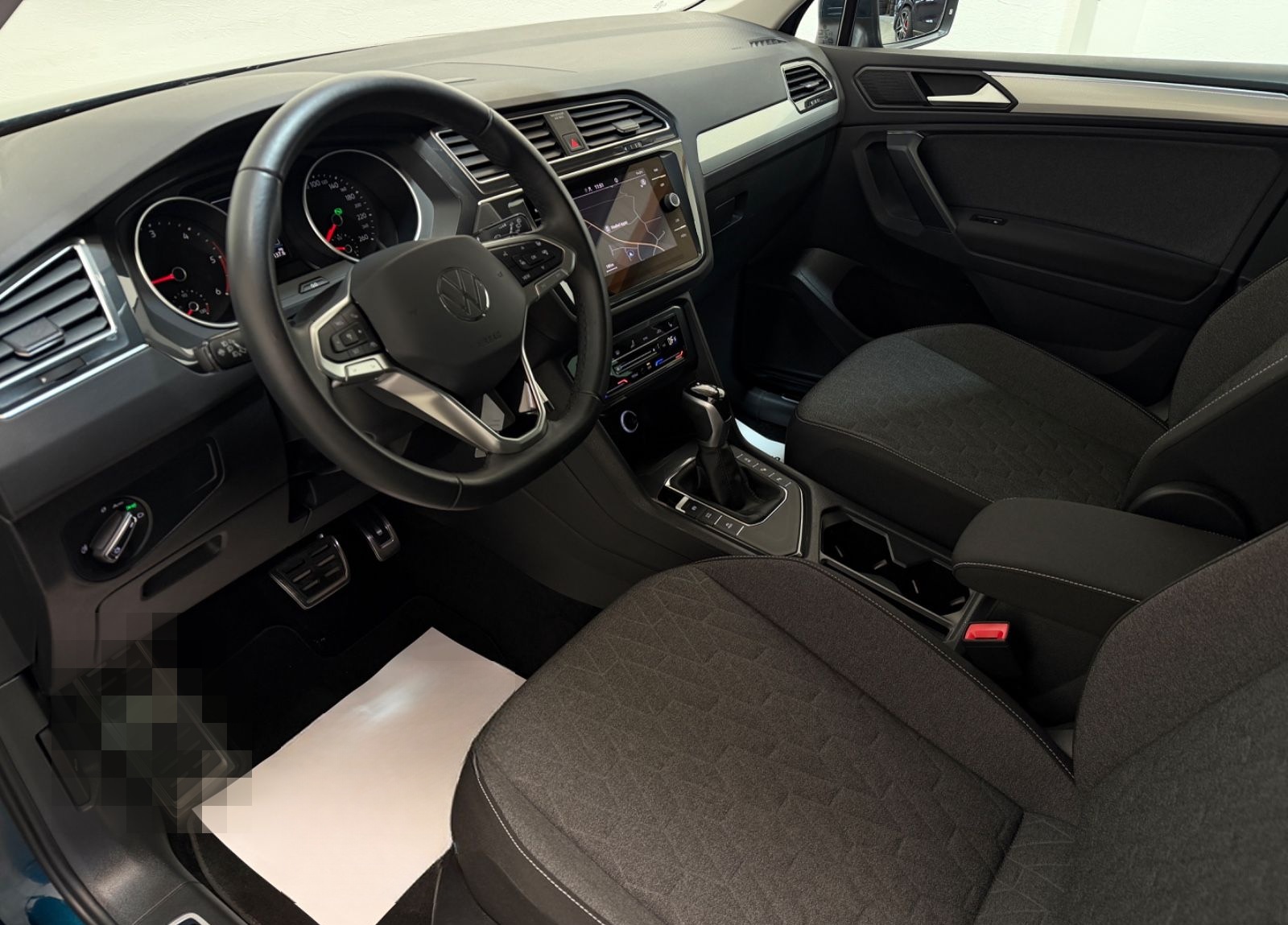 Volkswagen Tiguan Move/IQ.DRIVE/KAM/AMBIENTE/SHZ+HINTEN/ACC foto 8