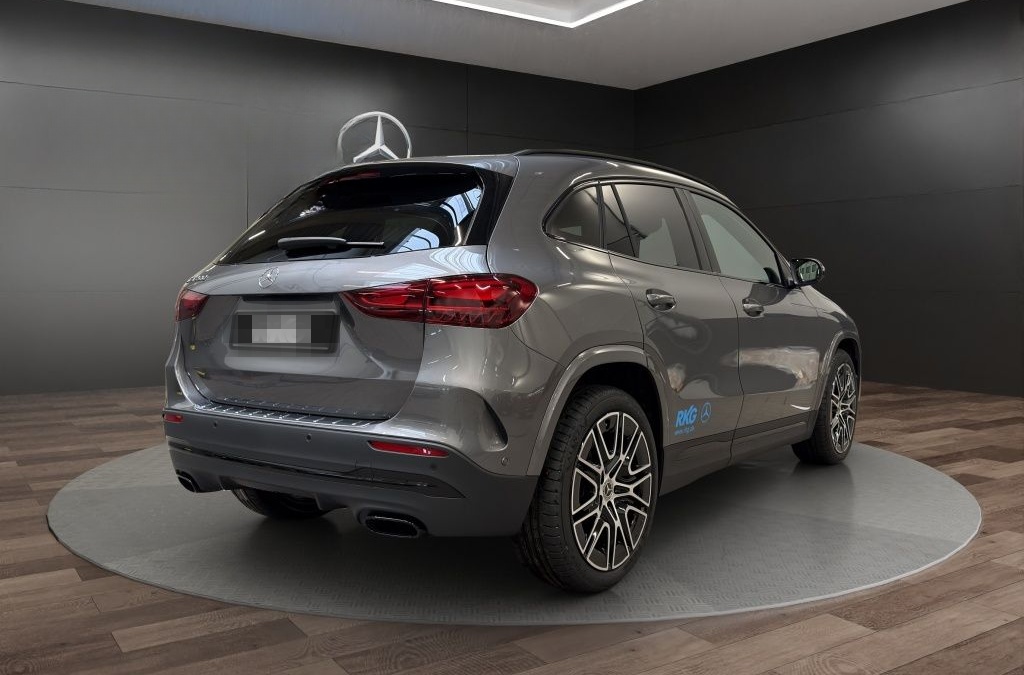 Mercedes-Benz GLA 200 AMG NIGHT PANORAMA SPURASSIST KAMERA PDC foto 3
