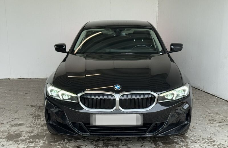 BMW 318i Limousine Navi.LED.PDCvo+hi.SHZ.DAB.SportLR foto 3