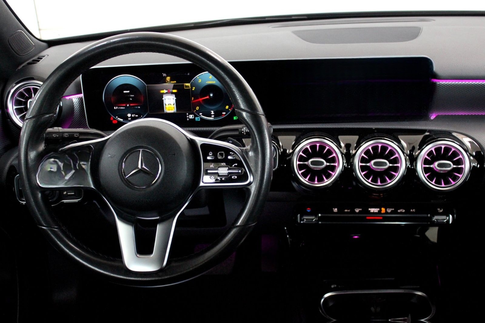 Mercedes-Benz A 200 Aut. Progressive *LEDER*WIDESCREEN*F1*LED* foto 12