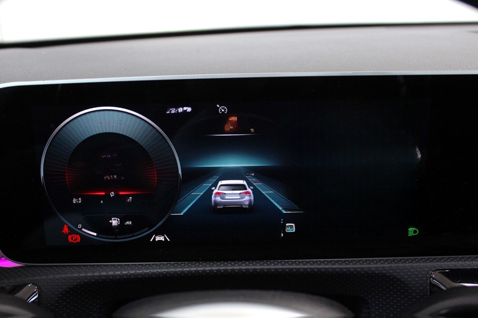 Mercedes-Benz A 200 Aut. Progressive *LEDER*WIDESCREEN*F1*LED* foto 23