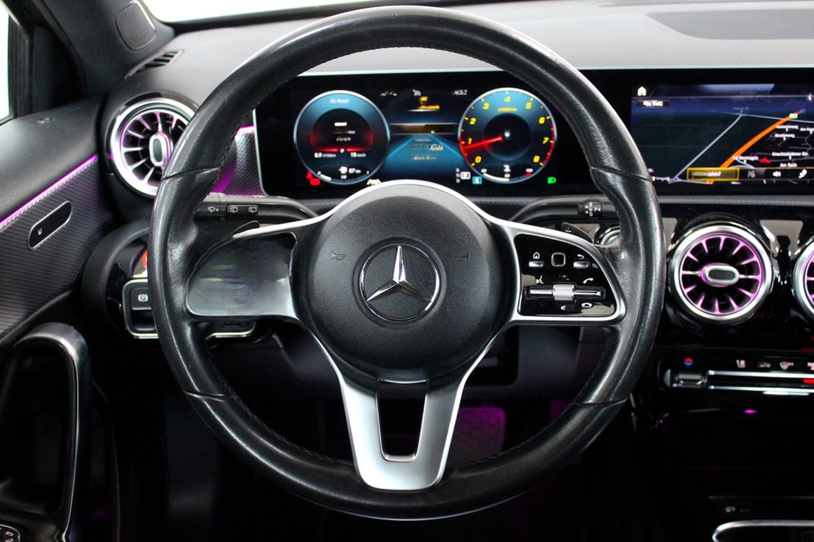 Mercedes-Benz A 200 Aut. Progressive *LEDER*WIDESCREEN*F1*LED* foto 34