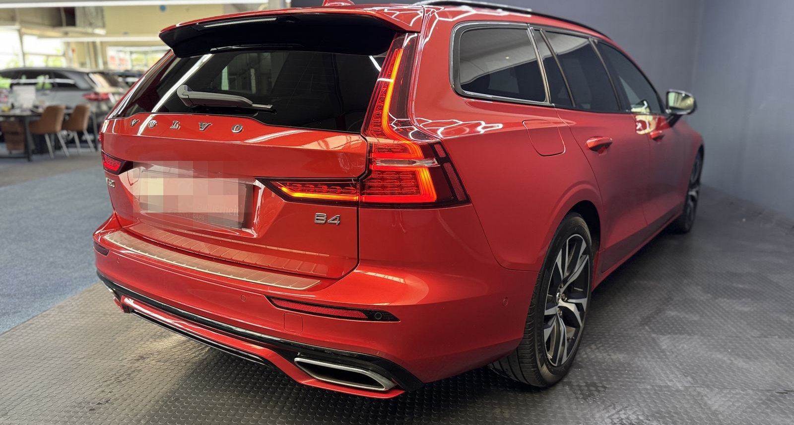 Volvo V60 R Design*3JGarantie*AppleCarPlay*360Grad* foto 2