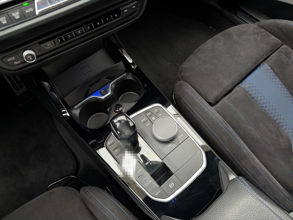 BMW M135i xDrive LED NAVI SPORTSITZ PDC SHZ FSE 18" foto 12