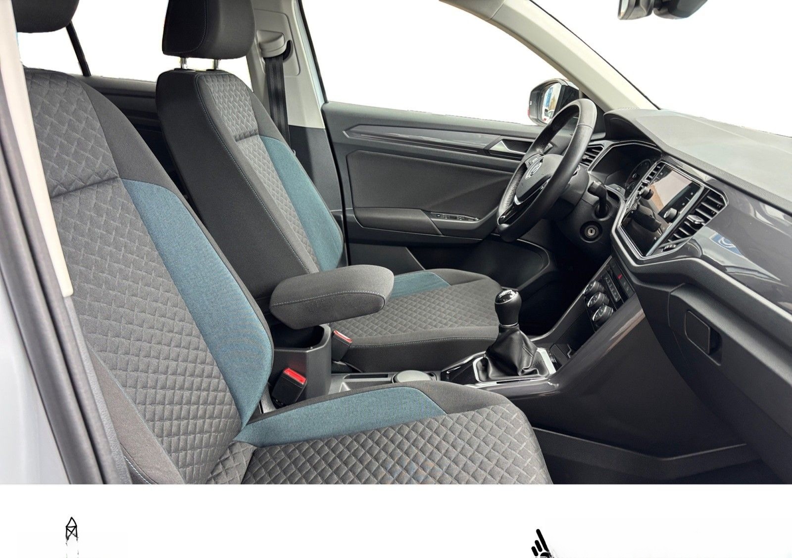 Volkswagen T-Roc Style 1.5 l TSI NAVI+KLIMA+CAM foto 8