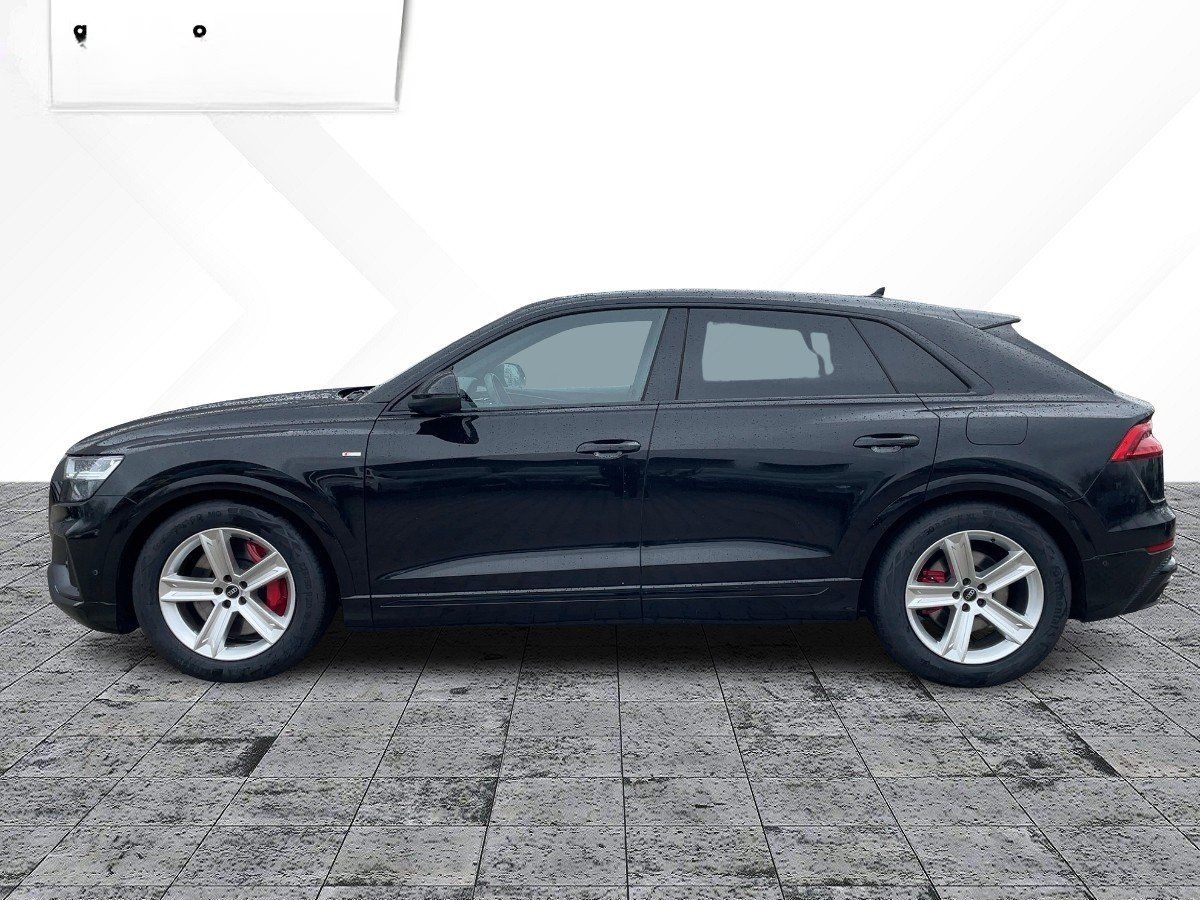 Audi Q8 TFSI e quattro S Line S tronic Luft RearView foto 6