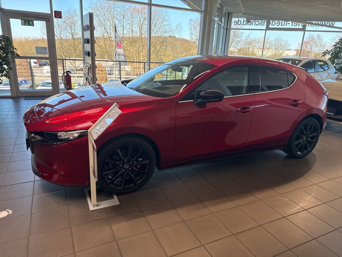 Mazda 3 SKYACTIV-G 2.0 150PS M Hybrid foto 2