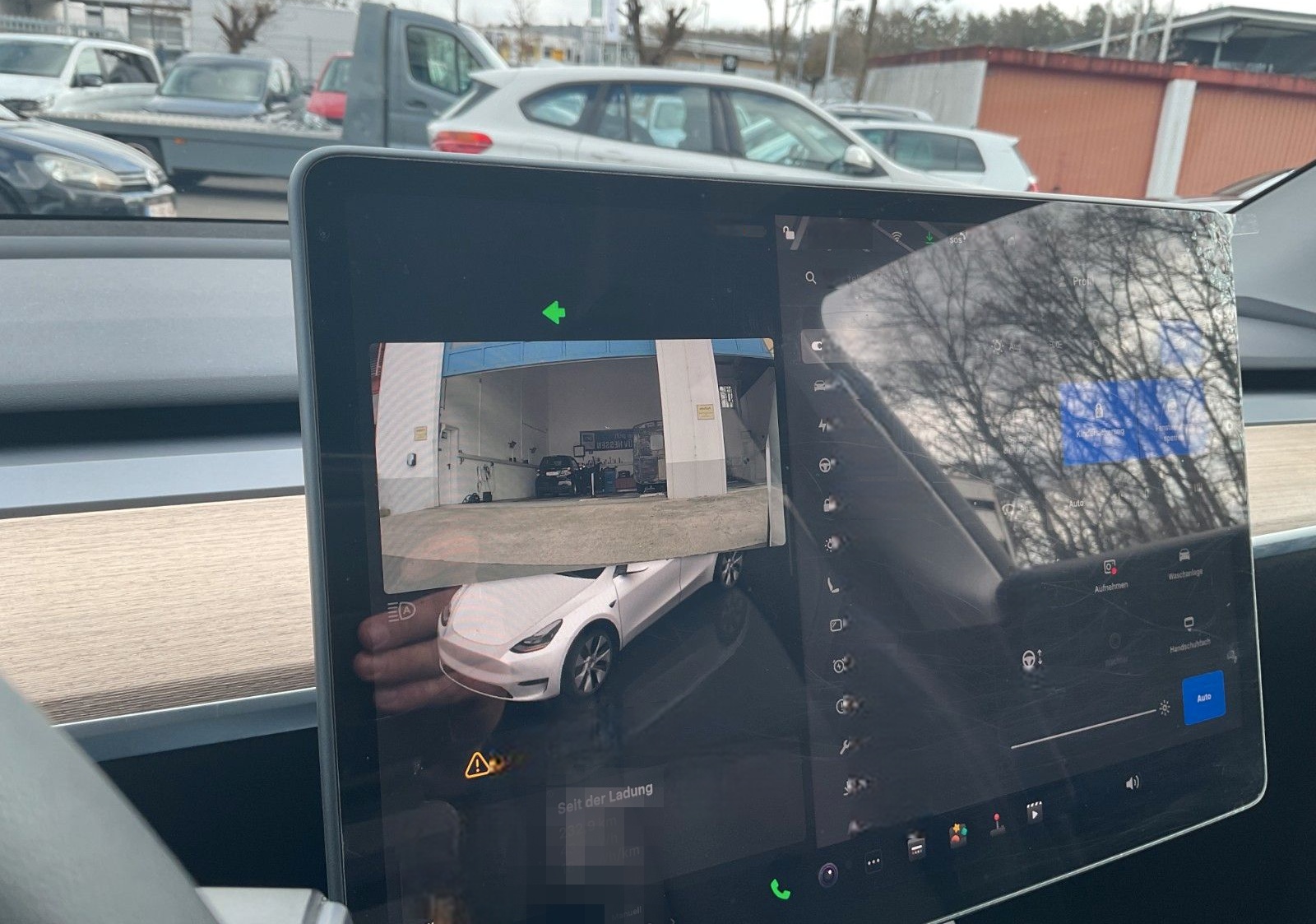 Tesla Model Y RWD PANO Kamera Navi Leder 1.Hand foto 18