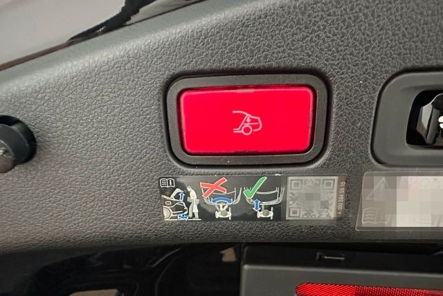 Mercedes-Benz CLE 220 d Cabriolet AMG AHK+360°KAMERA+MEMORYBC foto 7