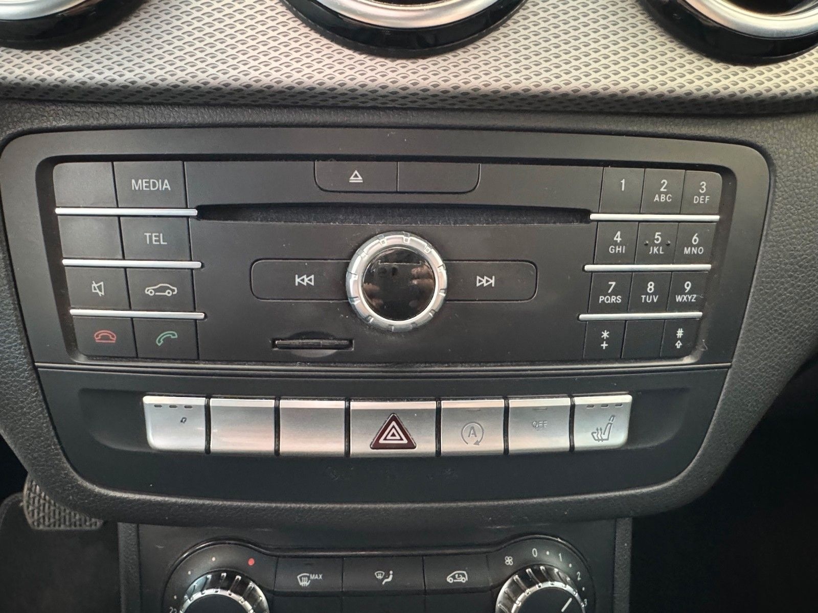 Mercedes-Benz B 220d Progressive 7G-DCT PTS SHZ LED IHC Navi foto 20