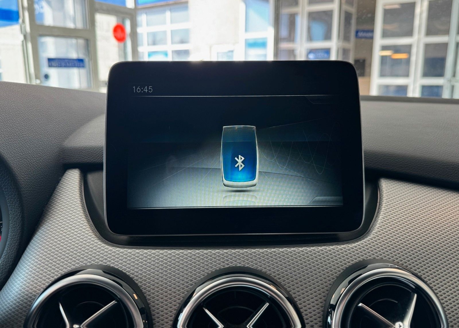 Mercedes-Benz B 220d Progressive 7G-DCT PTS SHZ LED IHC Navi foto 23