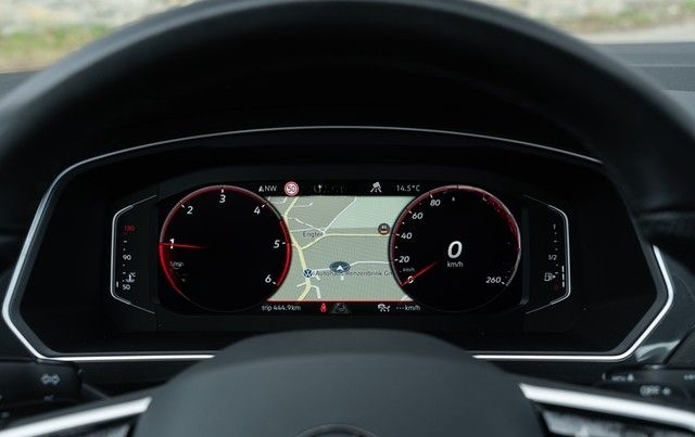 Volkswagen Tiguan R-Line TDI DSG 4M. AHK LED NAV Kamera foto 11