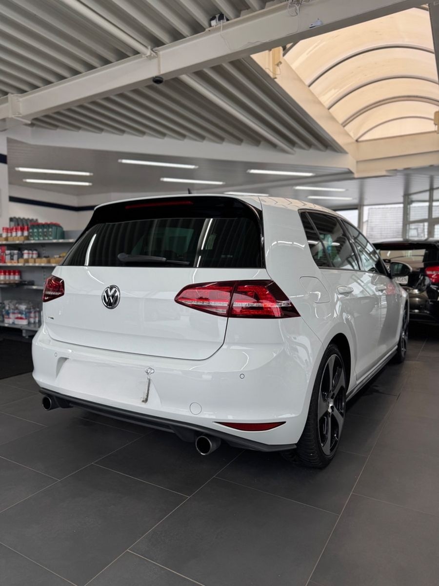 Volkswagen Golf VII 2.0 GTI Performance BMT*DSG*AHK*S-Dach* foto 8