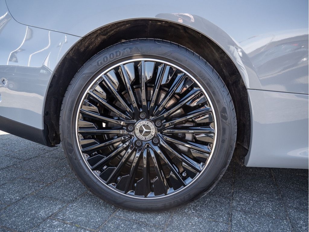 Mercedes-Benz CLE 300 e Coupe AMG Sport Premium+ Distr. LED Pa foto 10