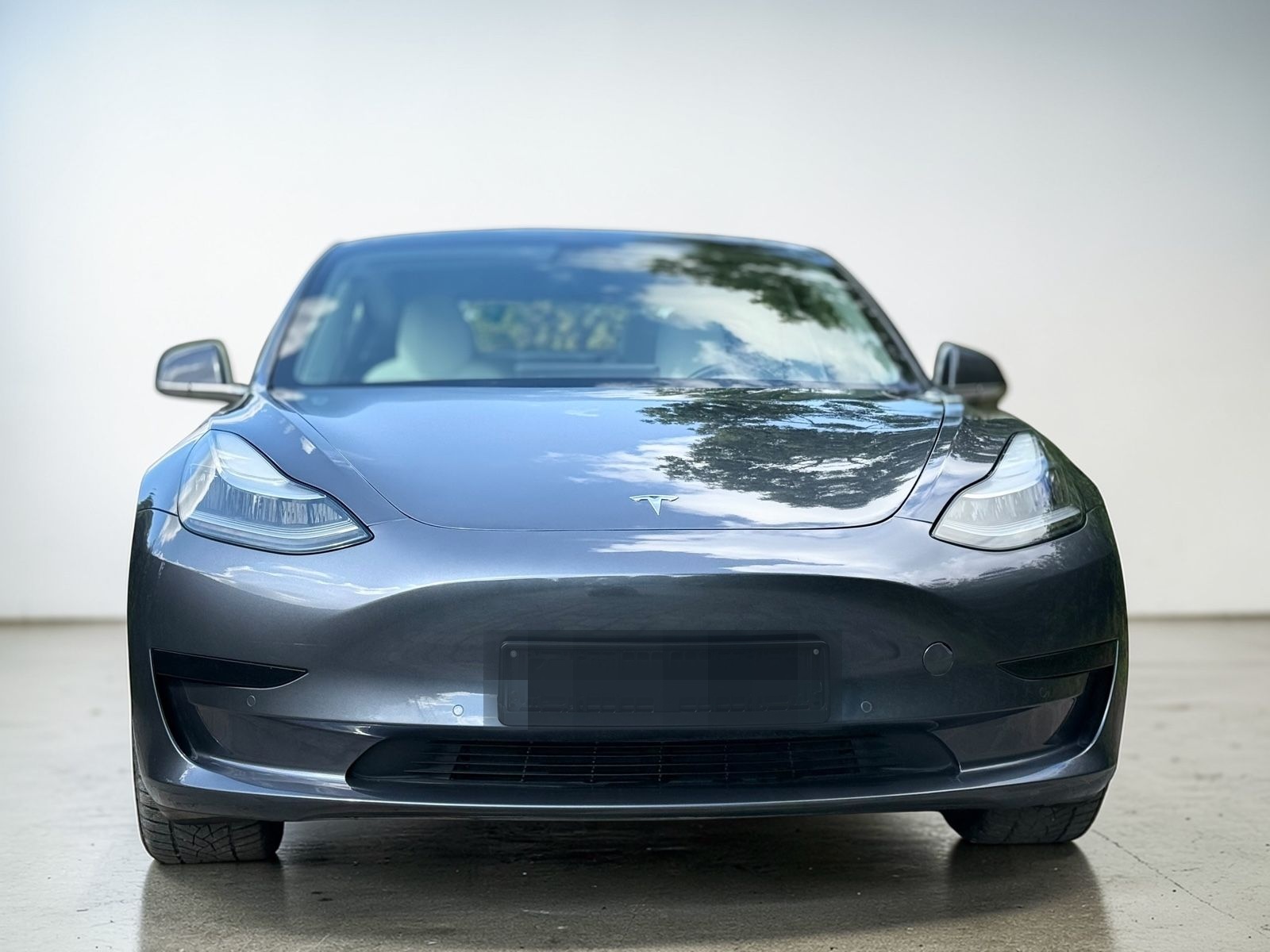 Tesla Model 3 Standard Range Plus RWD foto 2