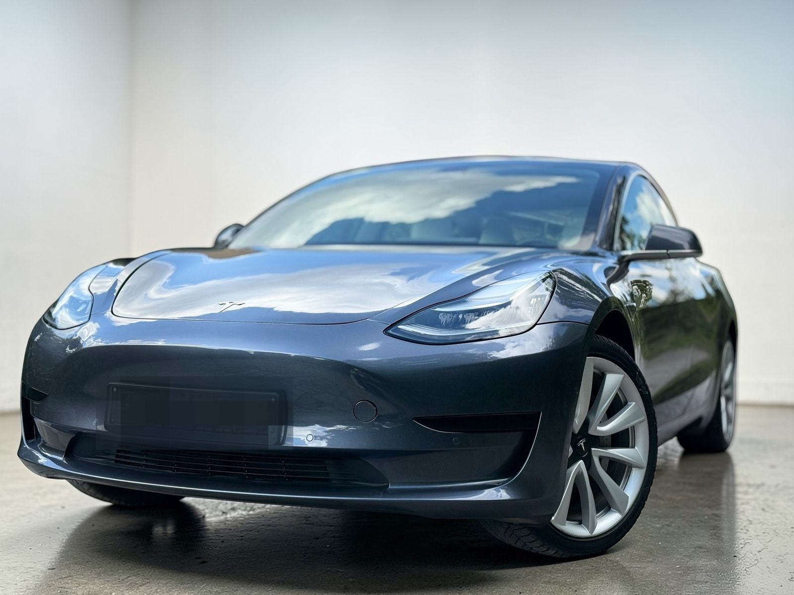 Tesla Model 3 Standard Range Plus RWD foto 3