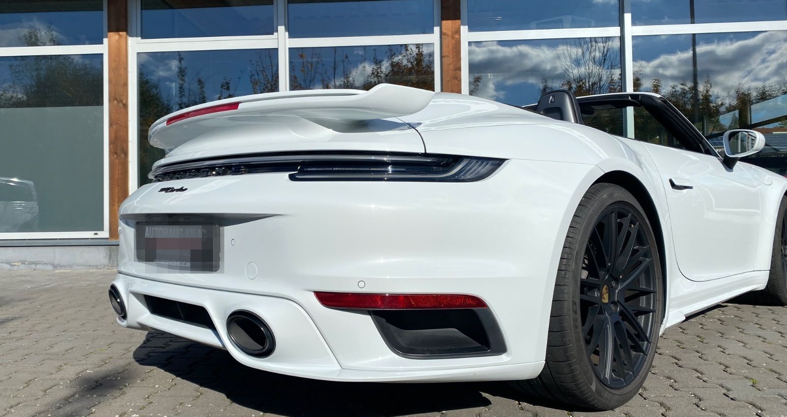 Porsche 911 992 Turbo Cabriolet SportDesign Aero-Kit foto 5