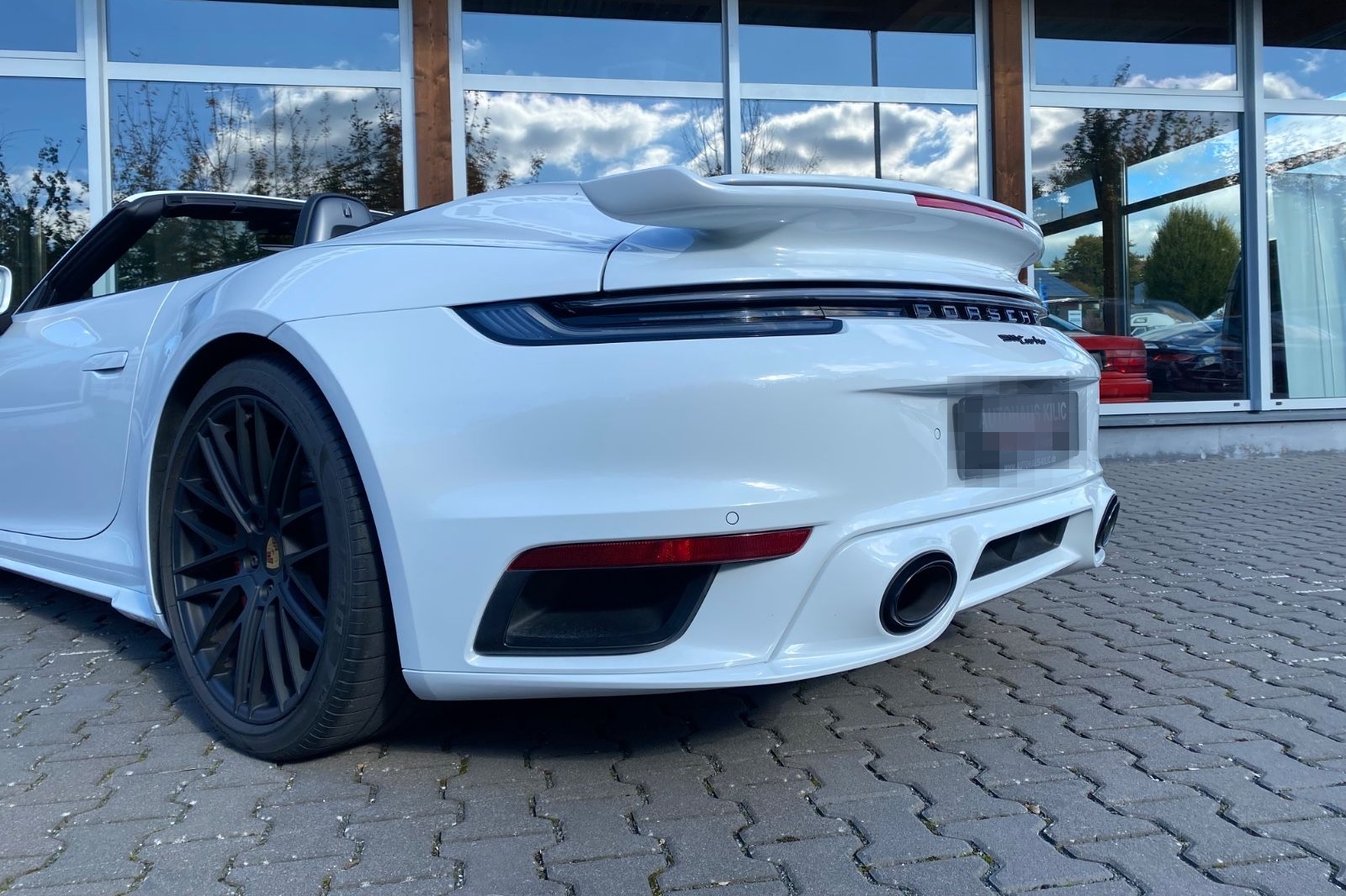 Porsche 911 992 Turbo Cabriolet SportDesign Aero-Kit foto 6